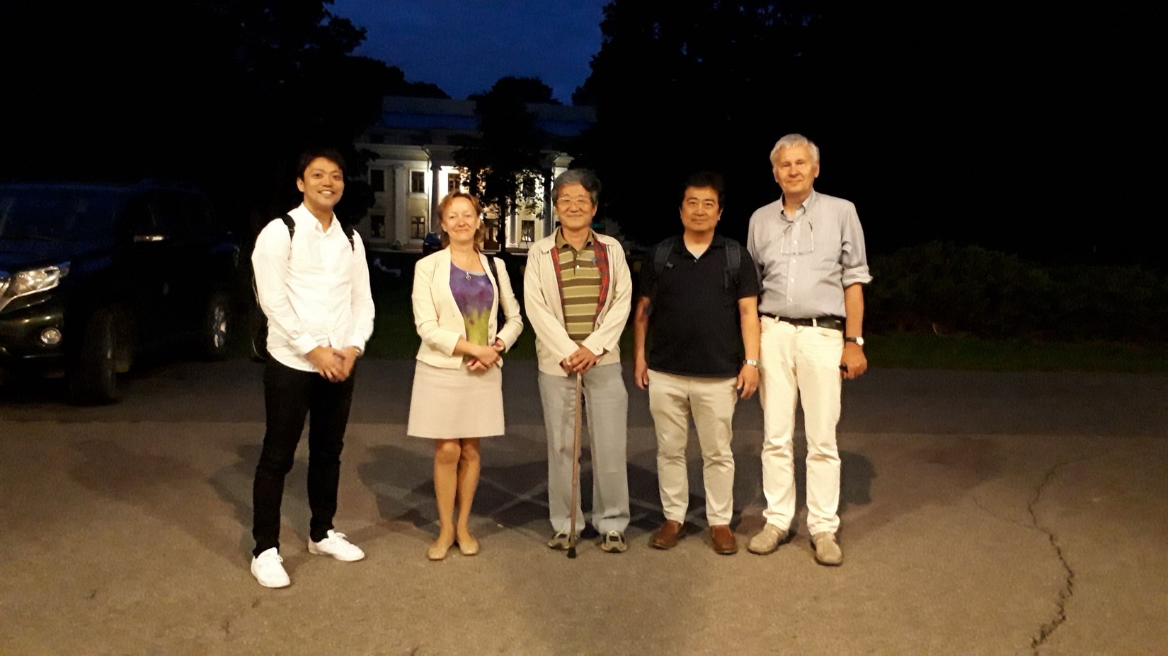 9月初旬にリトアニアとの二国間交流事業でビリニュス大学のガイガラス先生（右端）を研究訪問。